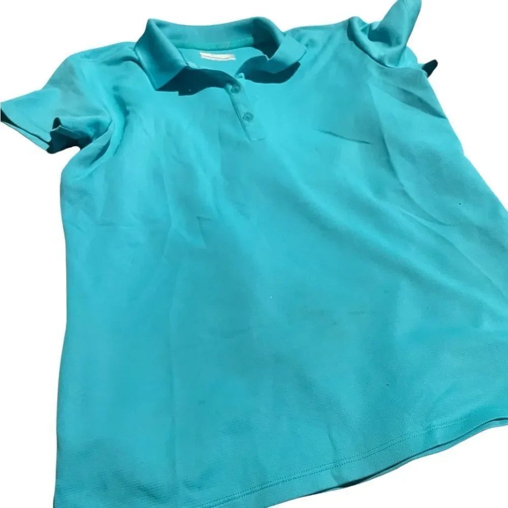 Columbia women’s size medium Turquoise Polo Shirt great condition